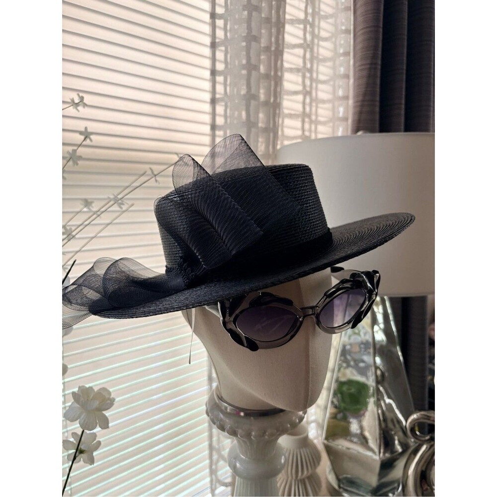 VTG Black Lacquer Polypropylene Straw Bow Hat Glam Church